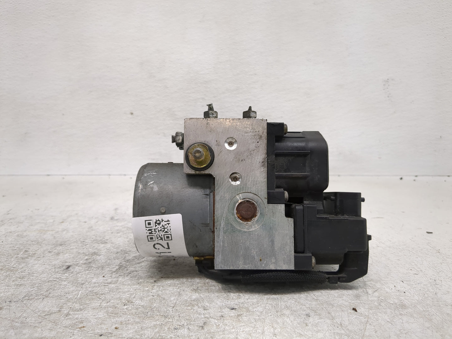2002-2003 Toyota Camry ABS Pump Control Module Replacement P/N:89541-06060 Fits Fits 2002 2003 OEM Used Auto Parts - Oemused