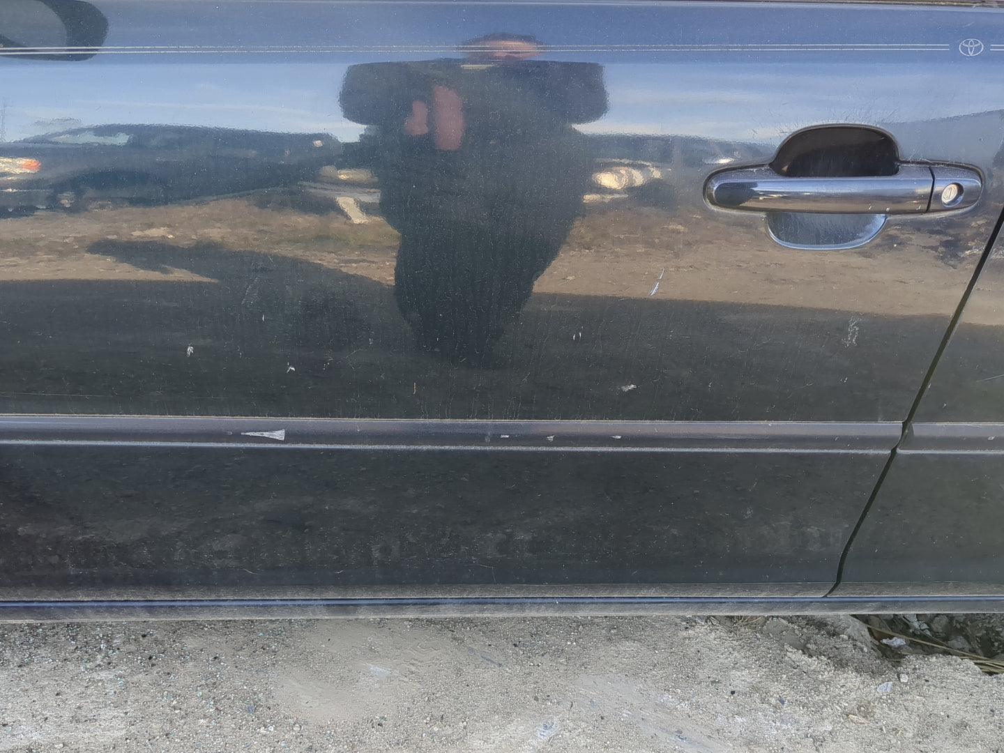2002-2006 Toyota Camry Driver Front Door Oem - Oemusedautoparts1.com