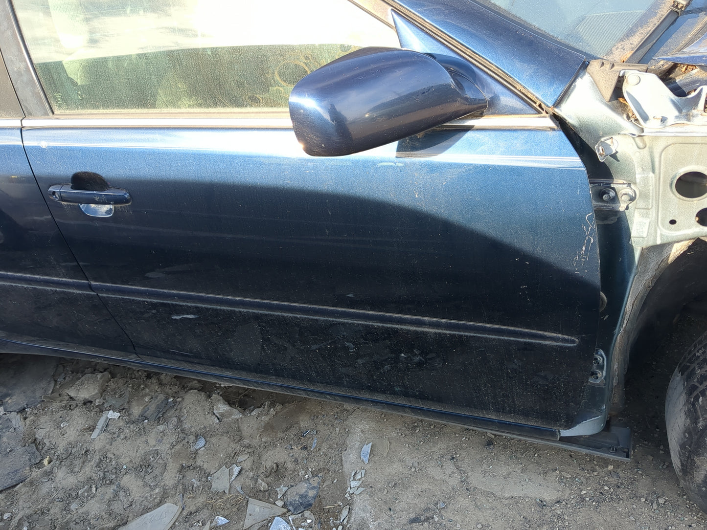 2002-2006 Toyota Camry Passenger Front Door Oem - Oemusedautoparts1.com