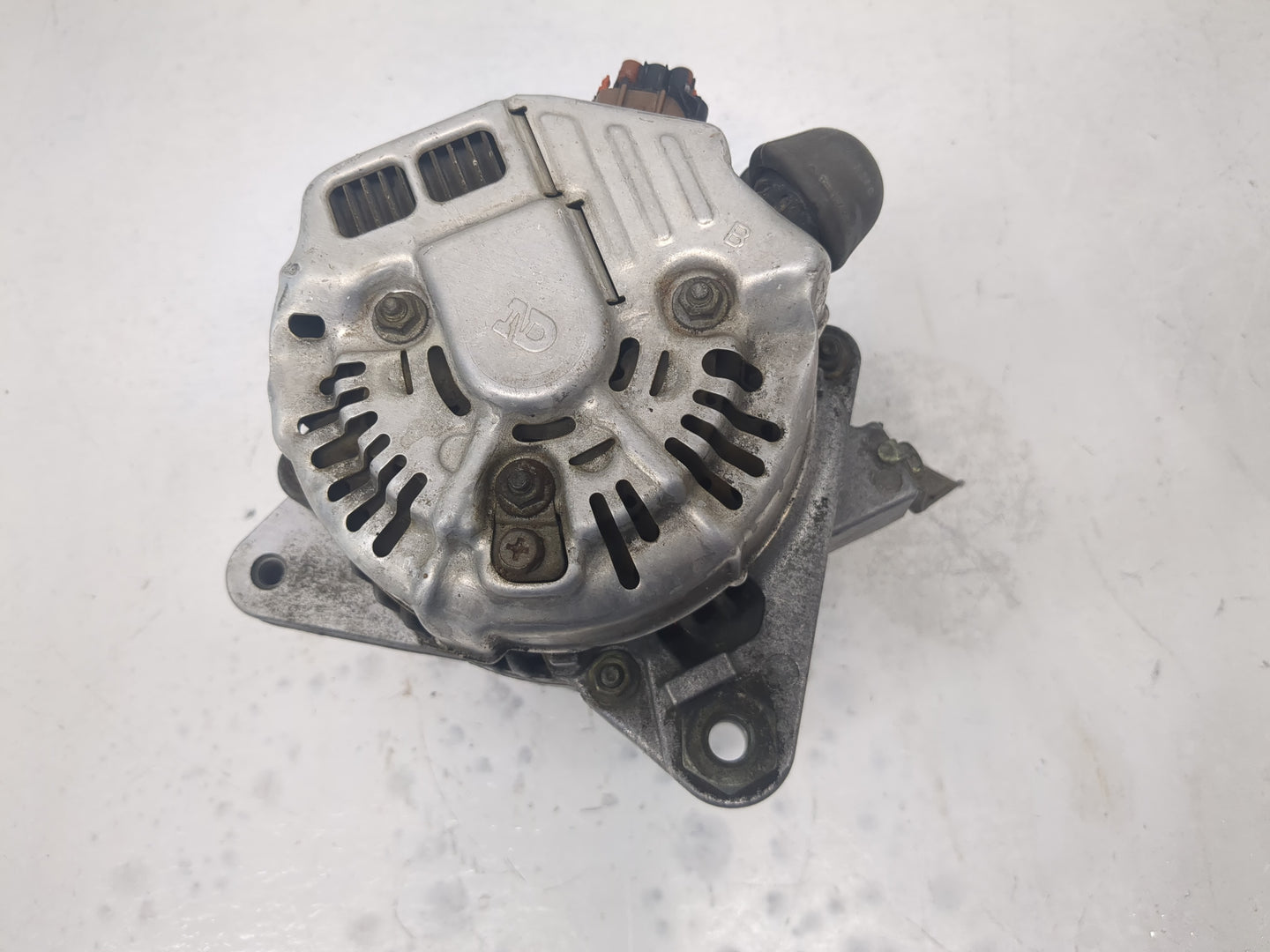 2002-2003 Toyota Camry Alternator Replacement Generator Charging Assembly Engine OEM Fits Fits 2002 2003 OEM Used Auto Parts