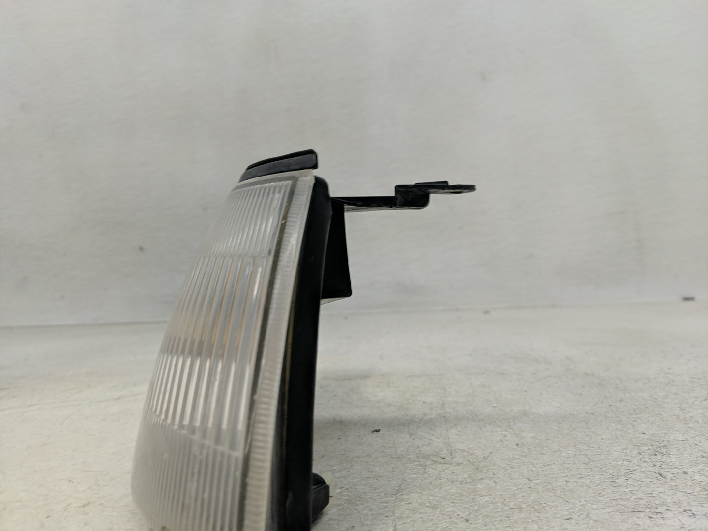 2002-2004 Toyota Camry Passenger Right Oem Front Light Lamp - Oemusedautoparts1.com