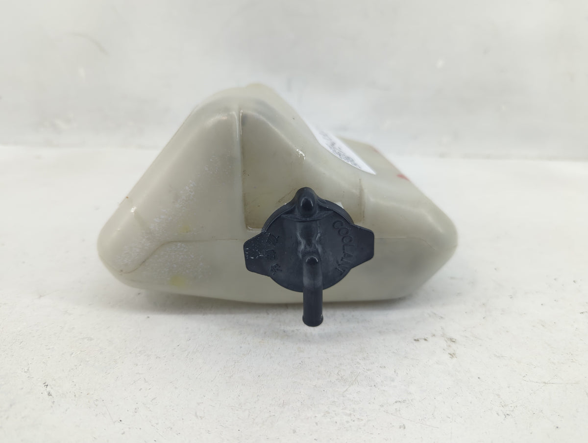 2002-2006 Toyota Camry Radiator Coolant Overflow Expansion Tank Bottle 1376354 - Oemusedautoparts1.com