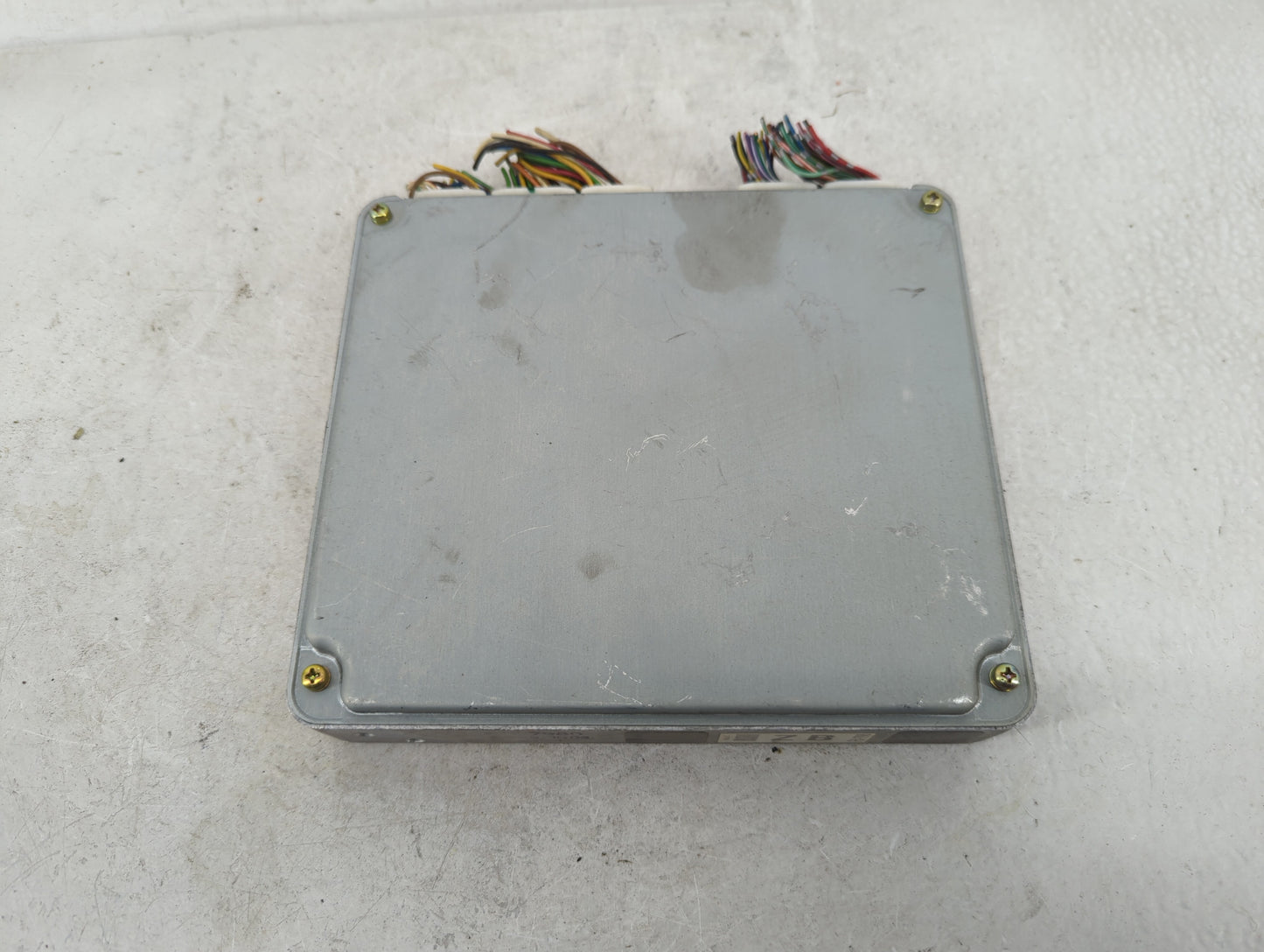 2003 Toyota Camry PCM Engine Control Computer ECU ECM PCU OEM P/N:TN275000 06211 89666-06211 Fits OEM Used Auto Parts - Oemu