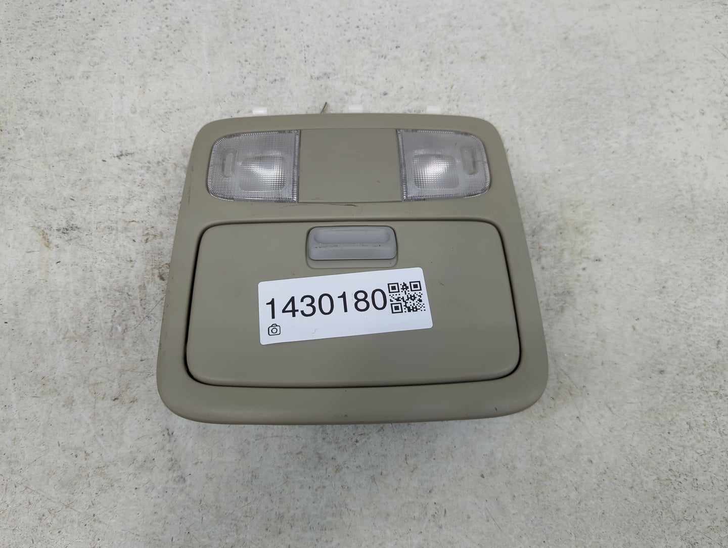 2003 Toyota Camry Overhead Roof Console - Oemusedautoparts1.com