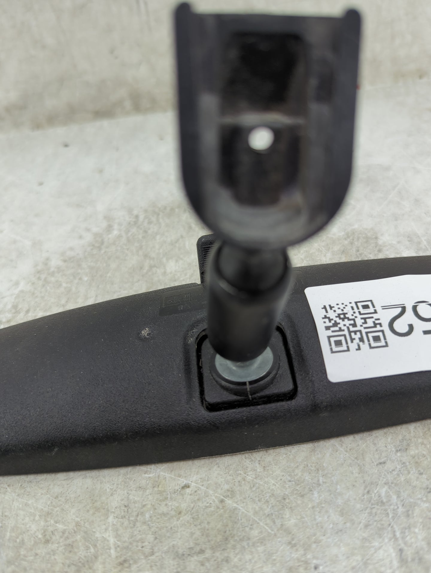 2003 Toyota Camry Interior Rear View Mirror Replacement OEM P/N:E8011681 MODEL 240 Fits OEM Used Auto Parts - Oemusedautopar