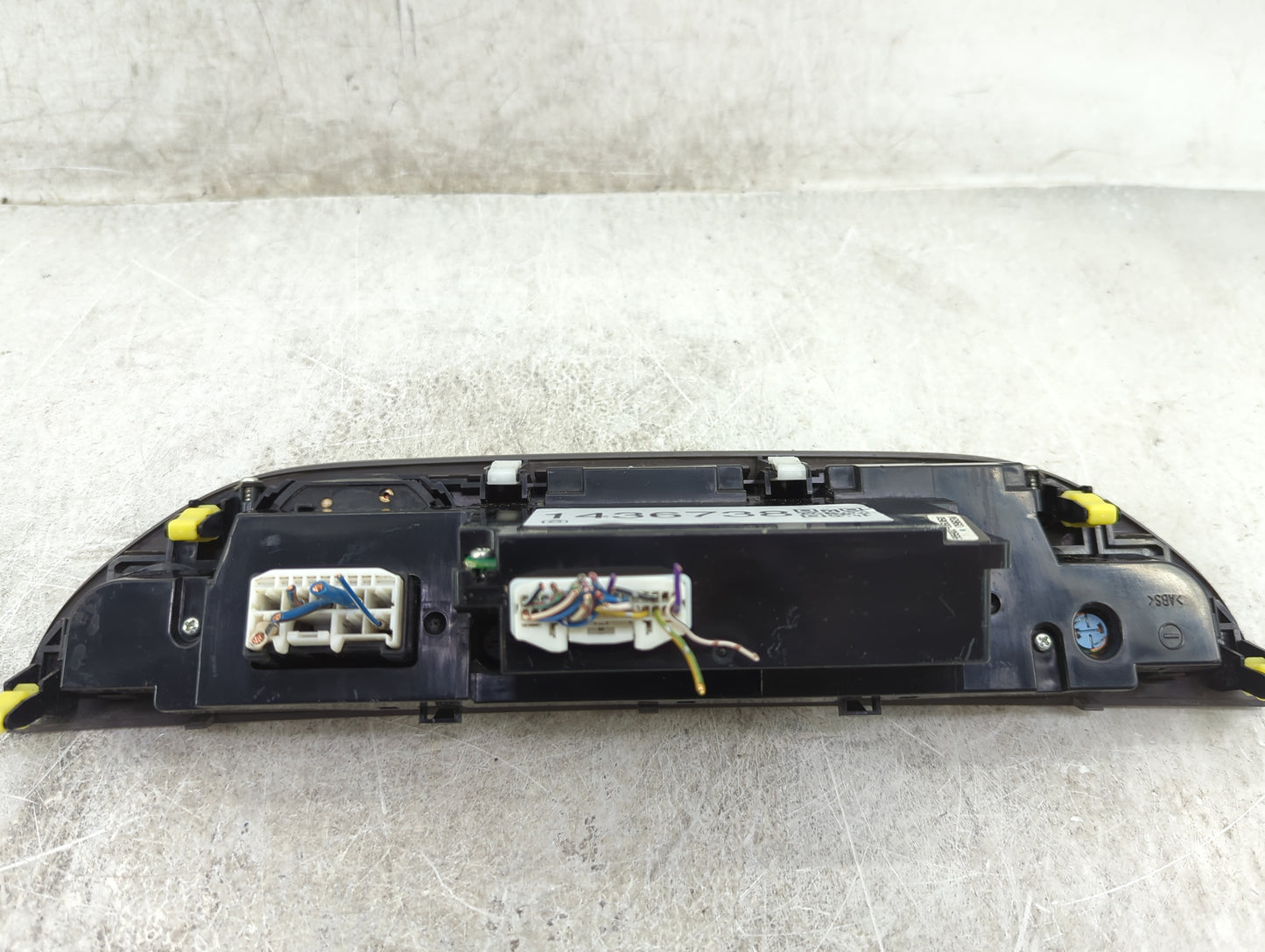 2003 Toyota Camry Climate Control Module Temperature AC/Heater Replacement P/N:55902-06060 Fits OEM Used Auto Parts - Oemuse