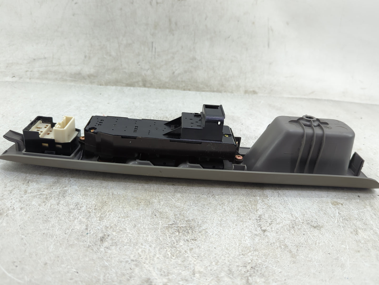 2002-2006 Toyota Camry Master Power Window Switch Replacement Driver Side Left P/N:74232-AA050 Fits OEM Used Auto Parts - Oe