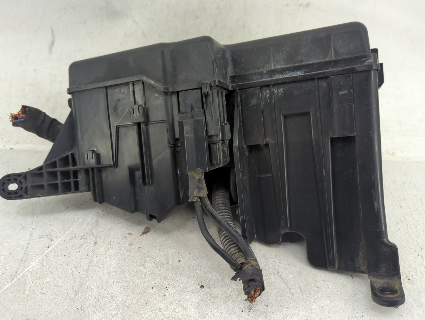 2002-2004 Toyota Camry Fusebox Fuse Box Panel Relay Module Fits Fits 2002 2003 2004 OEM Used Auto Parts - Oemusedautoparts1.