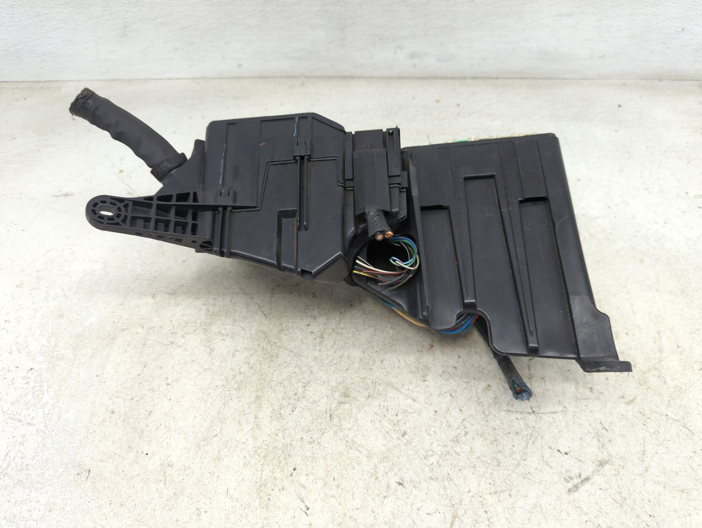 2002-2004 Toyota Camry Fusebox Fuse Box Panel Relay Module Fits Fits 2002 2003 2004 OEM Used Auto Parts - Oemusedautoparts1.