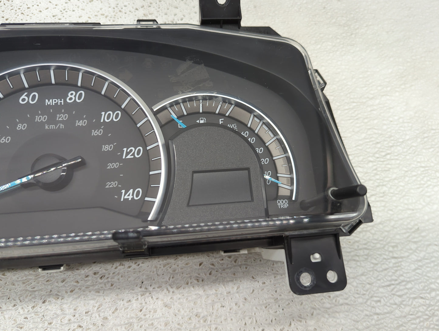 2002-2003 Toyota Camry Instrument Cluster Speedometer Gauges P/N:83800-0X640-00 Miles: Fits Fits 2002 2003 OEM Used Auto Par