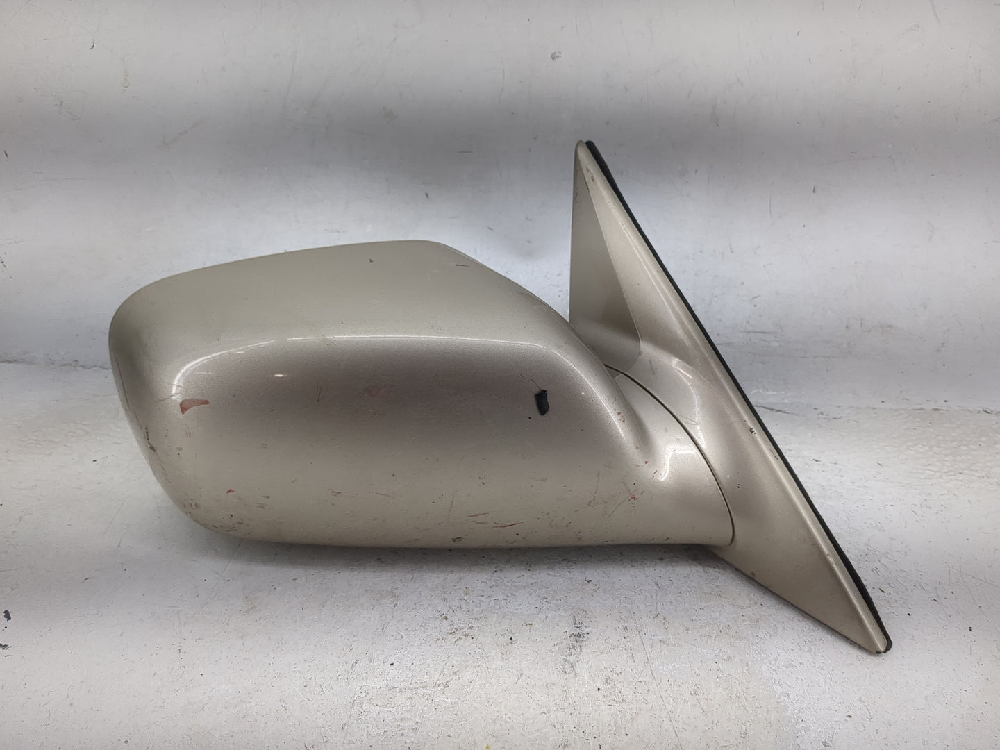 2002-2006 Toyota Camry Passenger Side View Mirror - Right Door Mirror OEM Used - Oemusedautoparts1.com