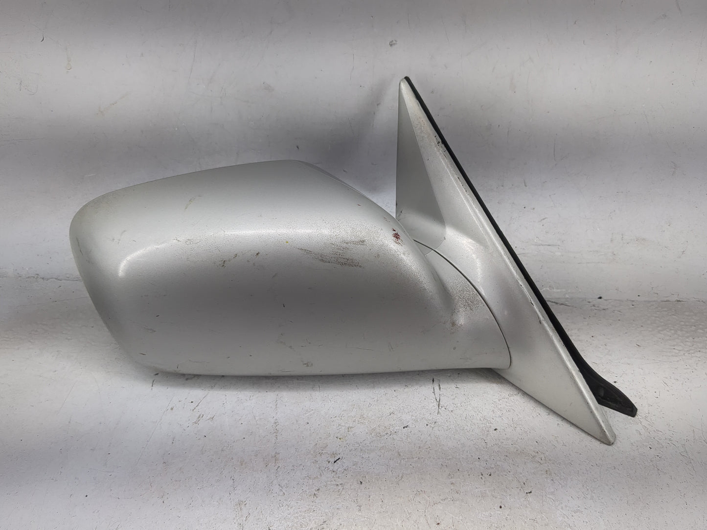 2002-2006 Toyota Camry Passenger Side View Mirror - Right Door Mirror OEM Used - Oemusedautoparts1.com
