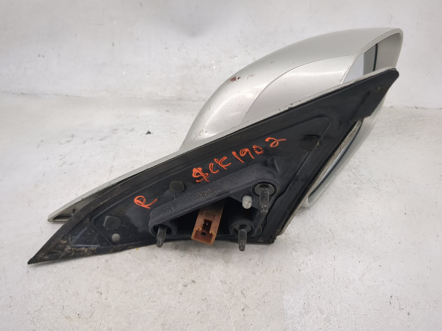 2002-2006 Toyota Camry Passenger Side View Mirror - Right Door Mirror OEM Used - Oemusedautoparts1.com