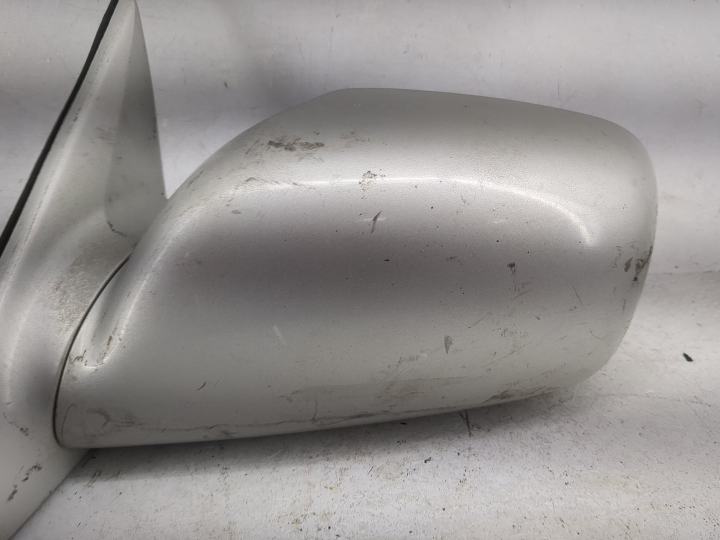 2002-2006 Toyota Camry Driver Side View Mirror - Left Door Mirror OEM Used - Oemusedautoparts1.com