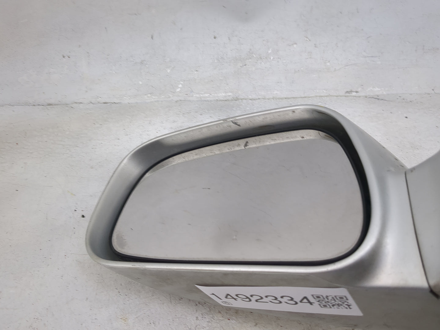 2002-2006 Toyota Camry Driver Side View Mirror - Left Door Mirror OEM Used - Oemusedautoparts1.com