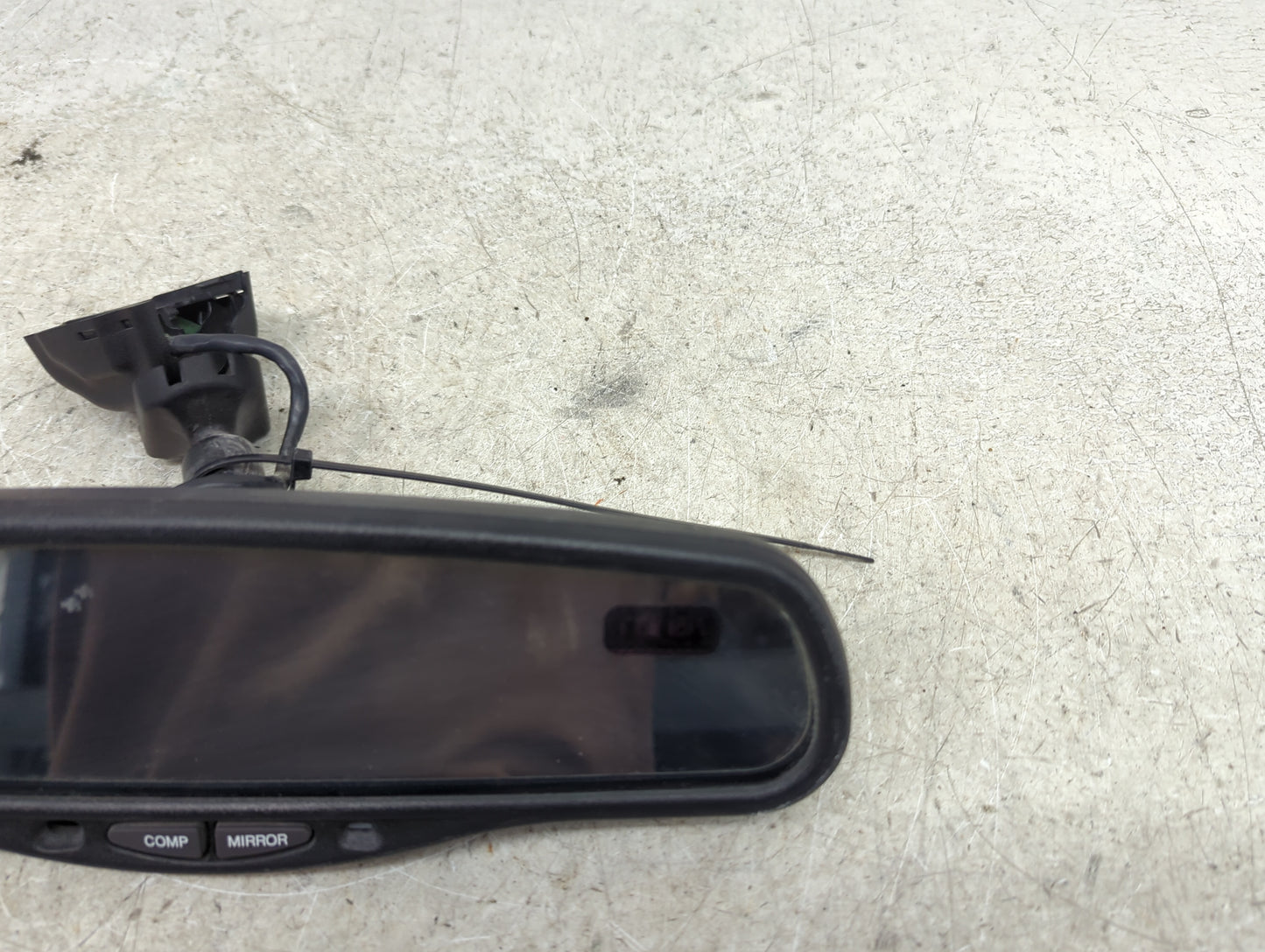 2003 Toyota Camry Interior Rear View Mirror Replacement OEM P/N:E11 015885 E13 027537, 805-506 Fits OEM Used Auto Parts - Oe