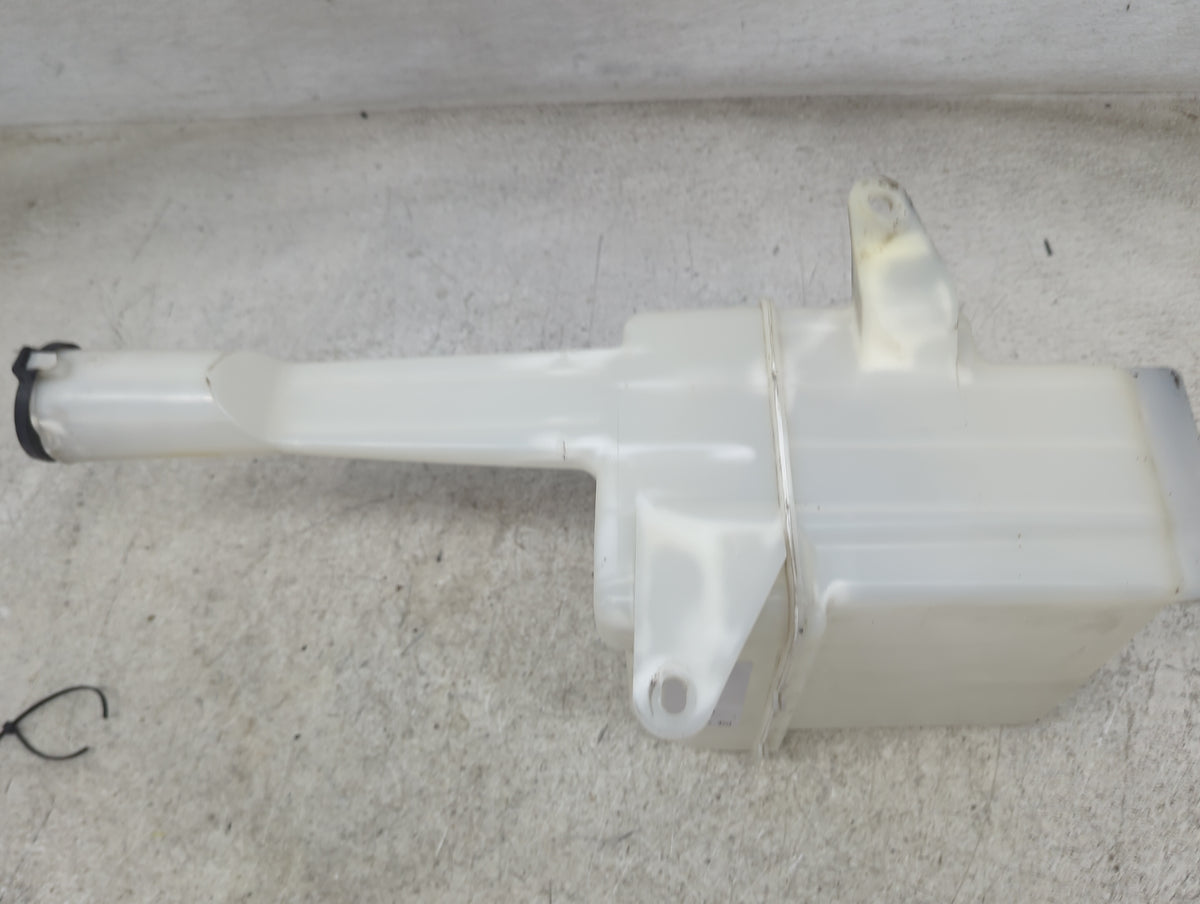 2003 Toyota Camry Windshield Washer Fluid Reservoir Bottle Oem - Oemusedautoparts1.com