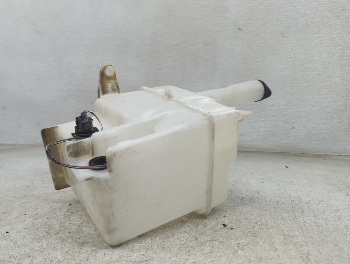2003 Toyota Camry Windshield Washer Fluid Reservoir Bottle Oem - Oemusedautoparts1.com