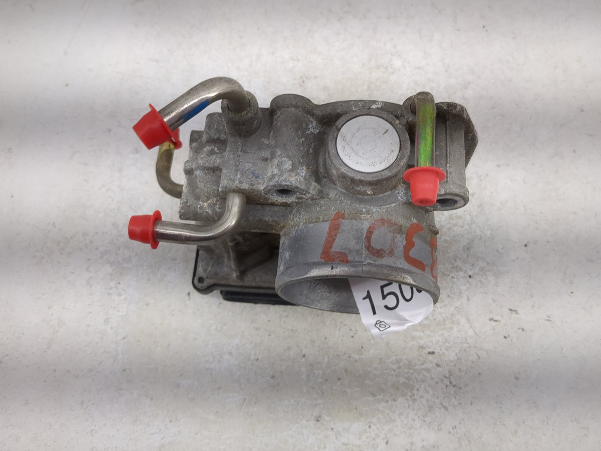 2003-2004 Toyota Camry Throttle Body P/N:22030-0H010 Fits Fits 2003 2004 OEM Used Auto Parts - Oemusedautoparts1.com