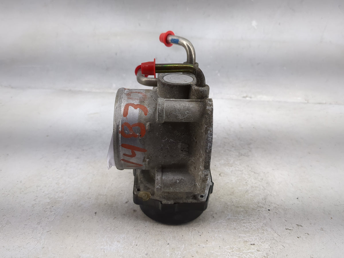 2003-2004 Toyota Camry Throttle Body P/N:22030-0H010 Fits Fits 2003 2004 OEM Used Auto Parts - Oemusedautoparts1.com