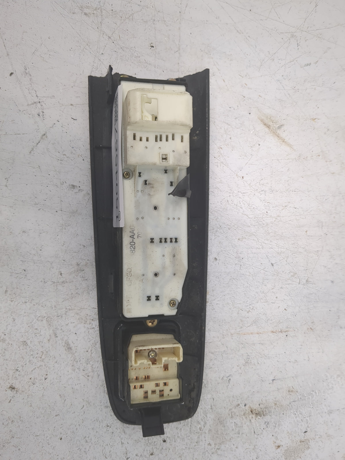 2002-2006 Toyota Camry Master Power Window Switch Replacement Driver Side Left P/N:74232-AA070 Fits OEM Used Auto Parts - Oe