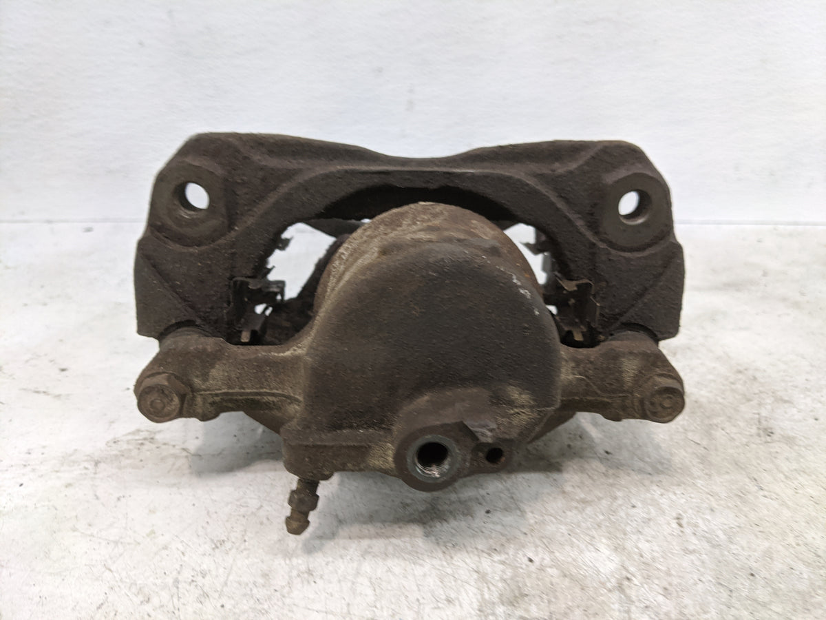 2002-2004 Toyota Camry Front Passenger Right Brake Caliper 1510635 - Oemusedautoparts1.com
