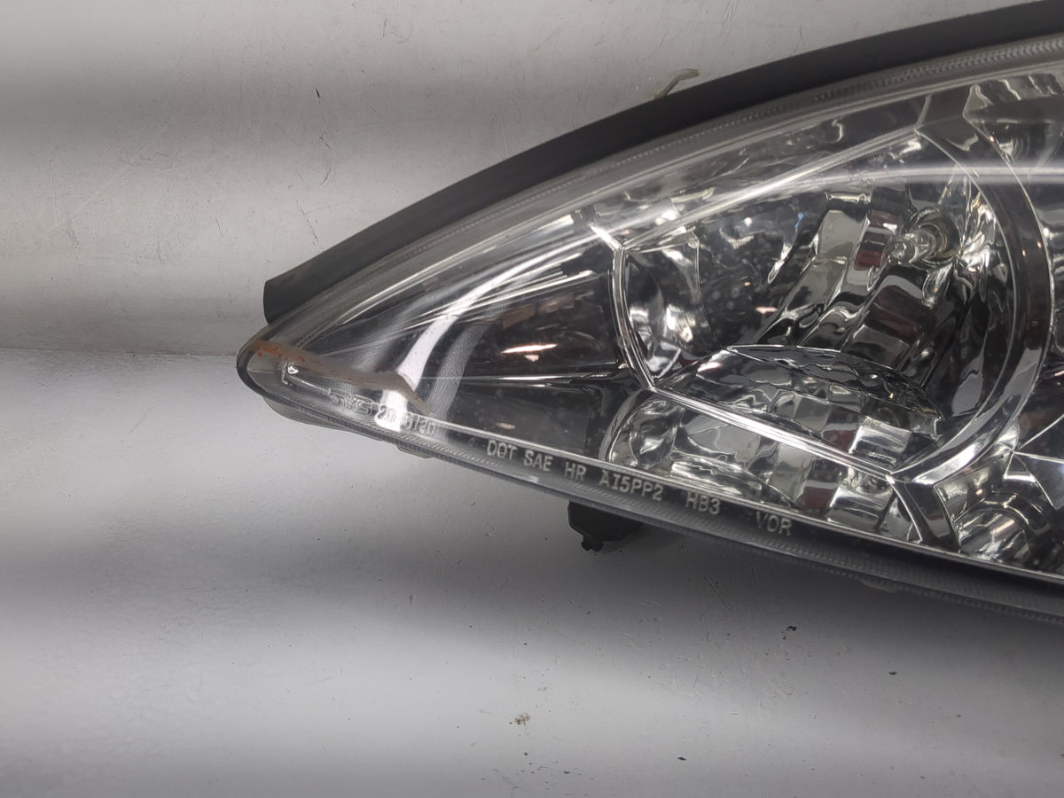 2002-2004 Toyota Camry Driver Left Oem Head Light Headlight Lamp Black 1518358 - Oemusedautoparts1.com