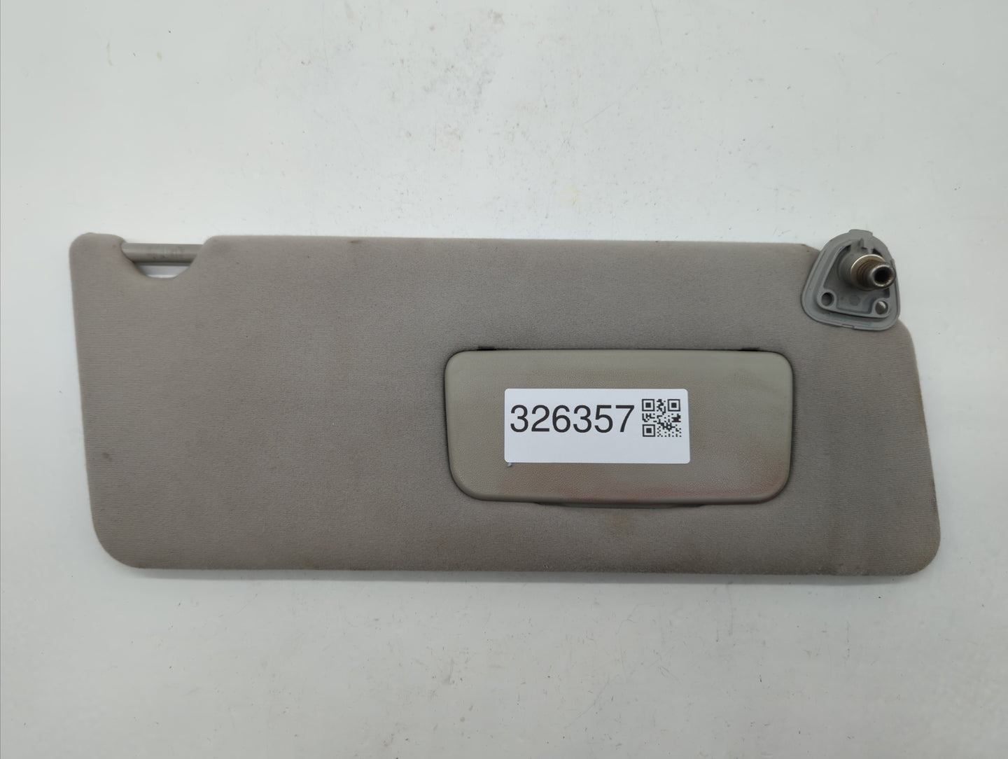 2002-2006 Toyota Camry Sun Visor Shade Replacement Passenger Right Mirror Fits Fits 2002 2003 2004 2005 2006 OEM Used Auto P