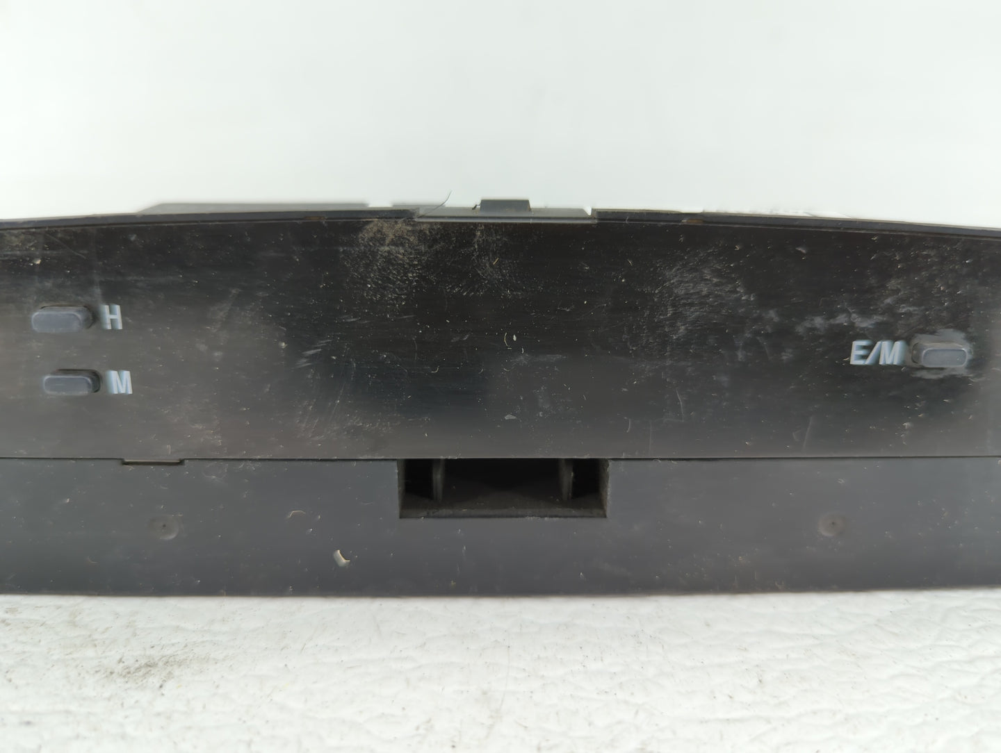 2003 Toyota Camry Digitial Dash Clock P/N:83910-33060 Fits OEM Used Auto Parts - Oemusedautoparts1.com