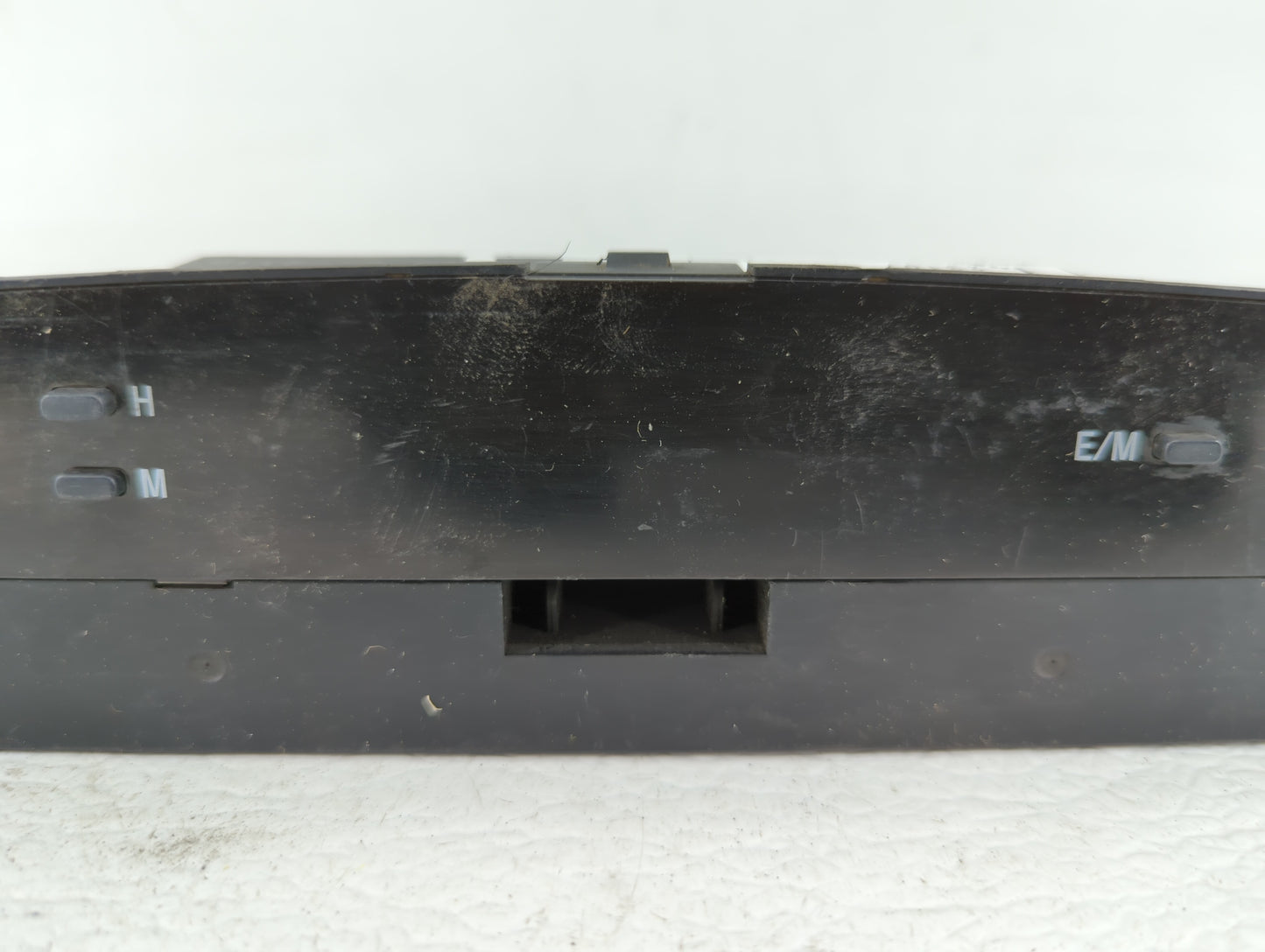 2003 Toyota Camry Digitial Dash Clock P/N:83910-33060 Fits OEM Used Auto Parts - Oemusedautoparts1.com