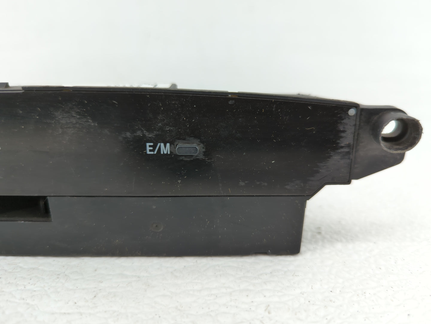 2003 Toyota Camry Digitial Dash Clock P/N:83910-33060 Fits OEM Used Auto Parts - Oemusedautoparts1.com