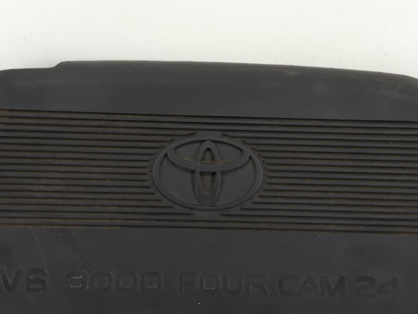 2003 Toyota Camry Engine Cover - Oemusedautoparts1.com