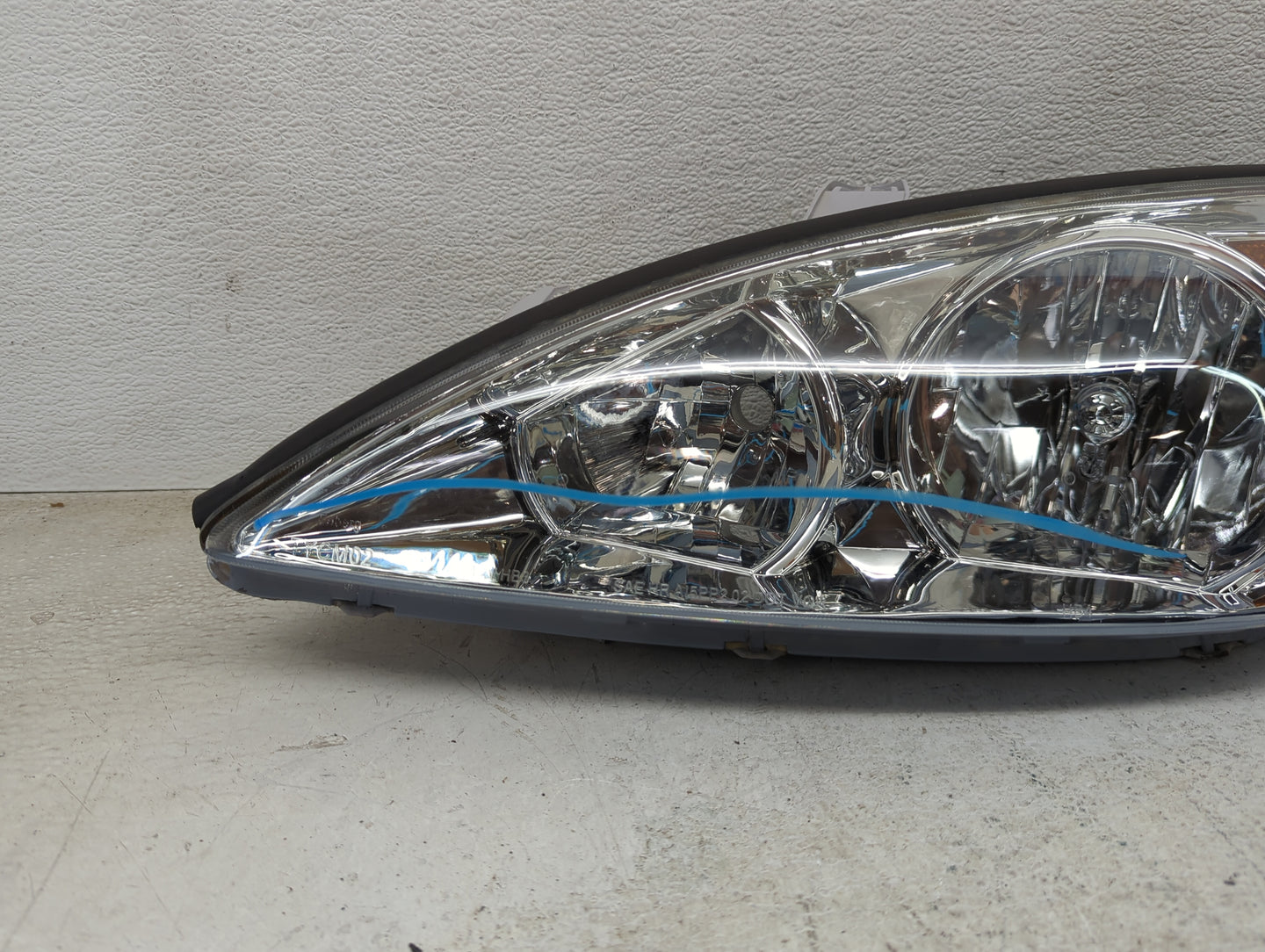 2002-2004 Toyota Camry Driver Left Oem Head Light Headlight Lamp Chrome - Oemusedautoparts1.com