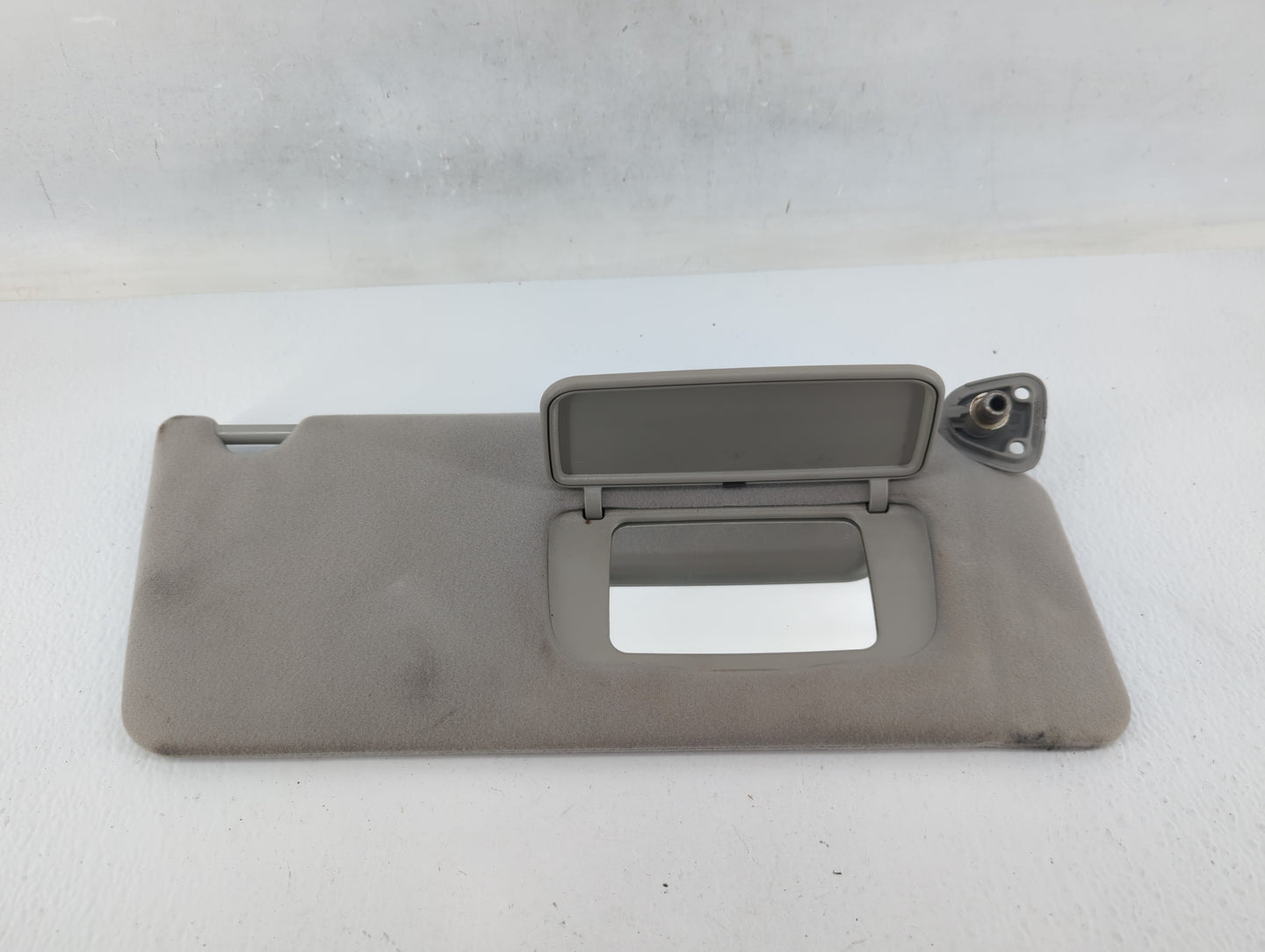 2002-2006 Toyota Camry Sun Visor Shade Replacement Passenger Right Mirror Fits Fits 2002 2003 2004 2005 2006 OEM Used Auto P