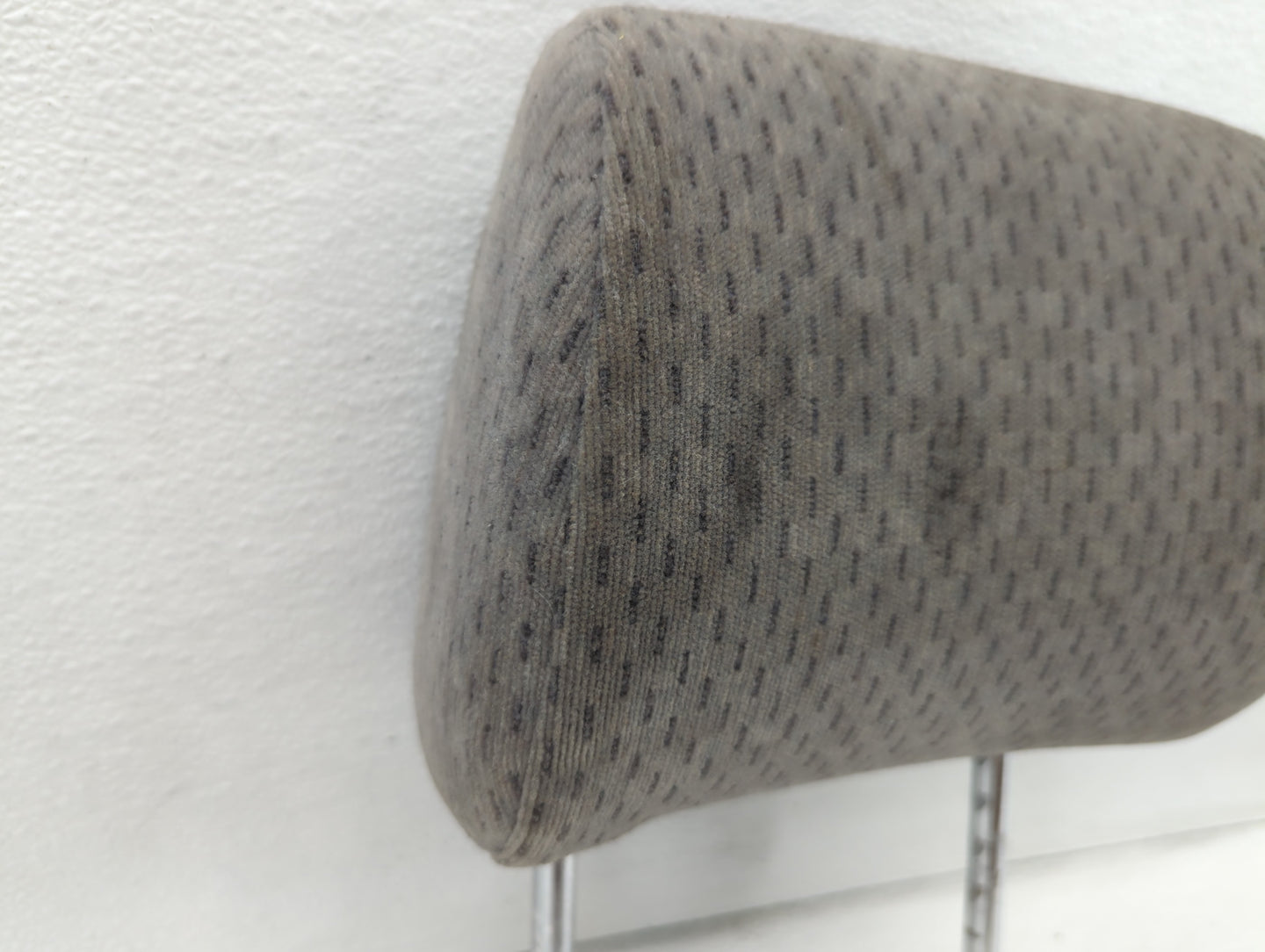 2002-2003 Toyota Camry Headrest Head Rest Front Driver Passenger Seat - Oemusedautoparts1.com