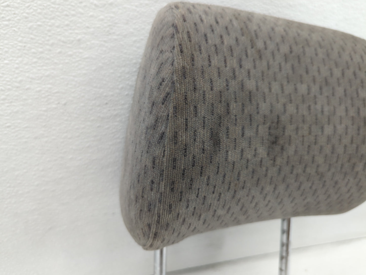 2002-2003 Toyota Camry Headrest Head Rest Front Driver Passenger Seat - Oemusedautoparts1.com