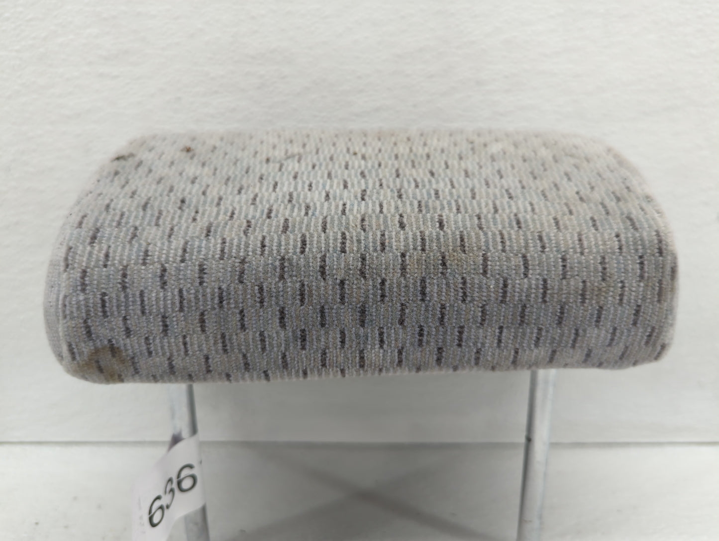 2002-2003 Toyota Camry Headrest Head Rest Front Driver Passenger Seat - Oemusedautoparts1.com
