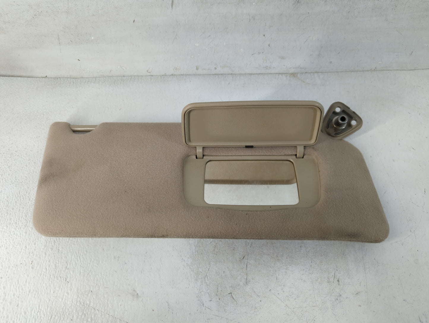 2002-2006 Toyota Camry Sun Visor Shade Replacement Passenger Right Mirror Fits Fits 2002 2003 2004 2005 2006 OEM Used Auto P