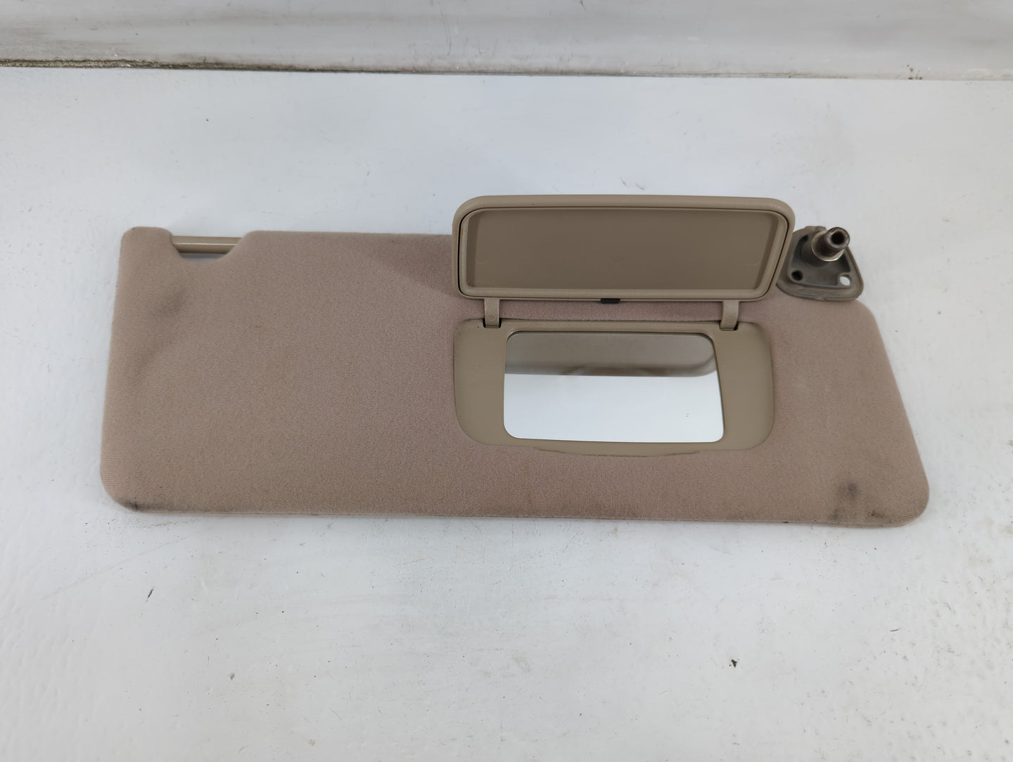 2002-2006 Toyota Camry Sun Visor Shade Replacement Passenger Right Mirror Fits Fits 2002 2003 2004 2005 2006 OEM Used Auto P