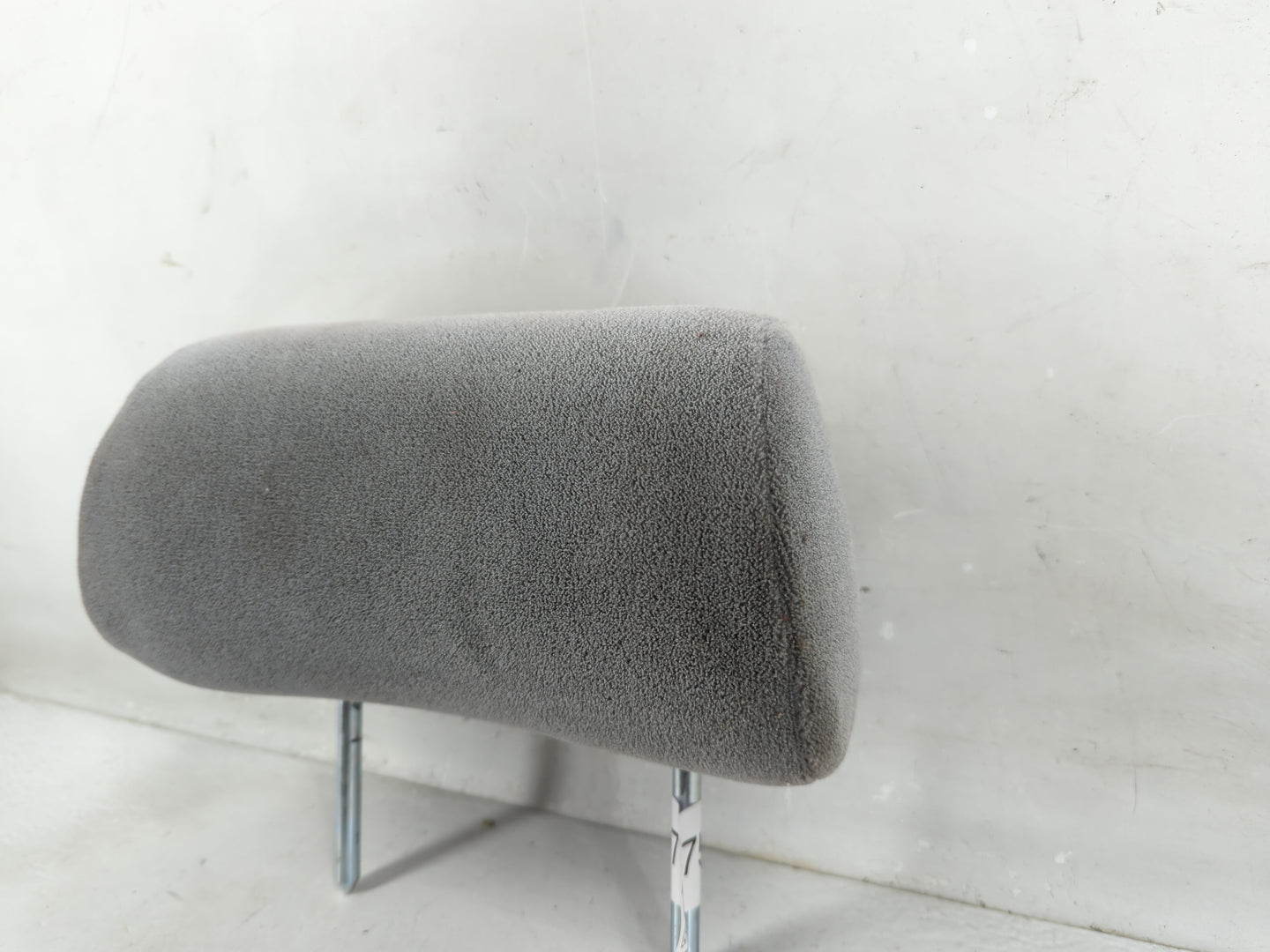 2003 Toyota Corolla Headrest Head Rest Front Driver Passenger Seat Fits OEM Used Auto Parts - Oemusedautoparts1.com