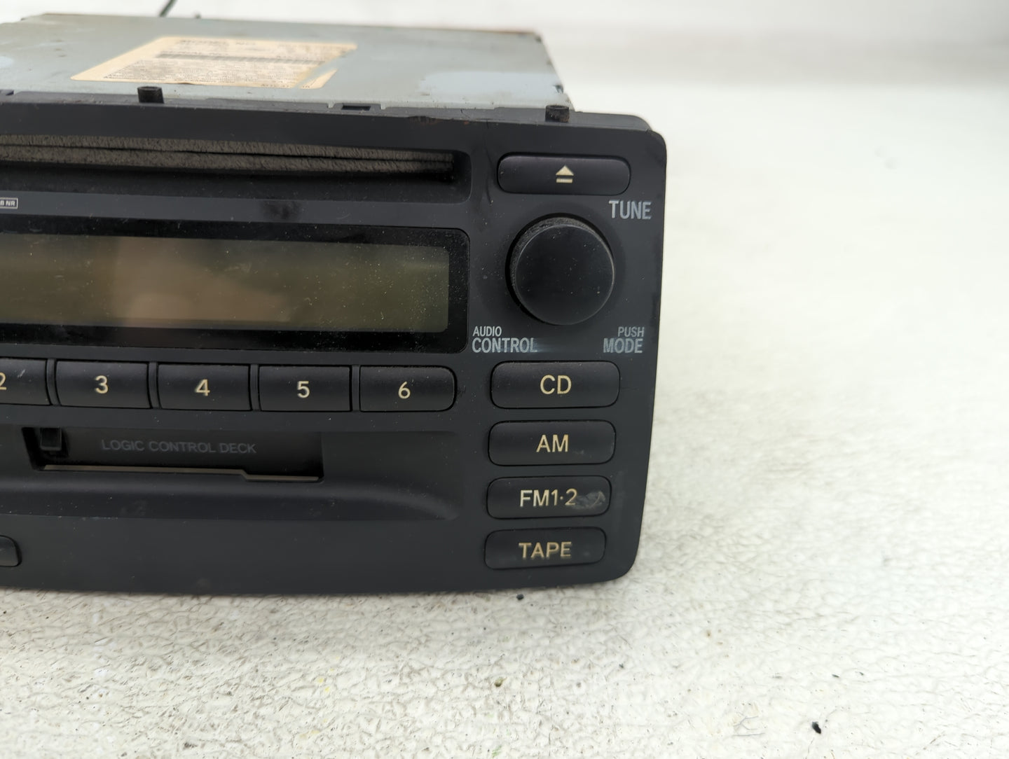 2003-2004 Toyota Corolla Radio AM FM Cd Player Receiver Replacement P/N:86120-02280 Fits Fits 2003 2004 OEM Used Auto Parts 
