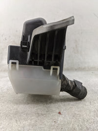 2003-2004 Toyota Corolla Fusebox Fuse Box Panel Relay Module P/N:R0100029942 Fits Fits 2003 2004 OEM Used Auto Parts - Oemus