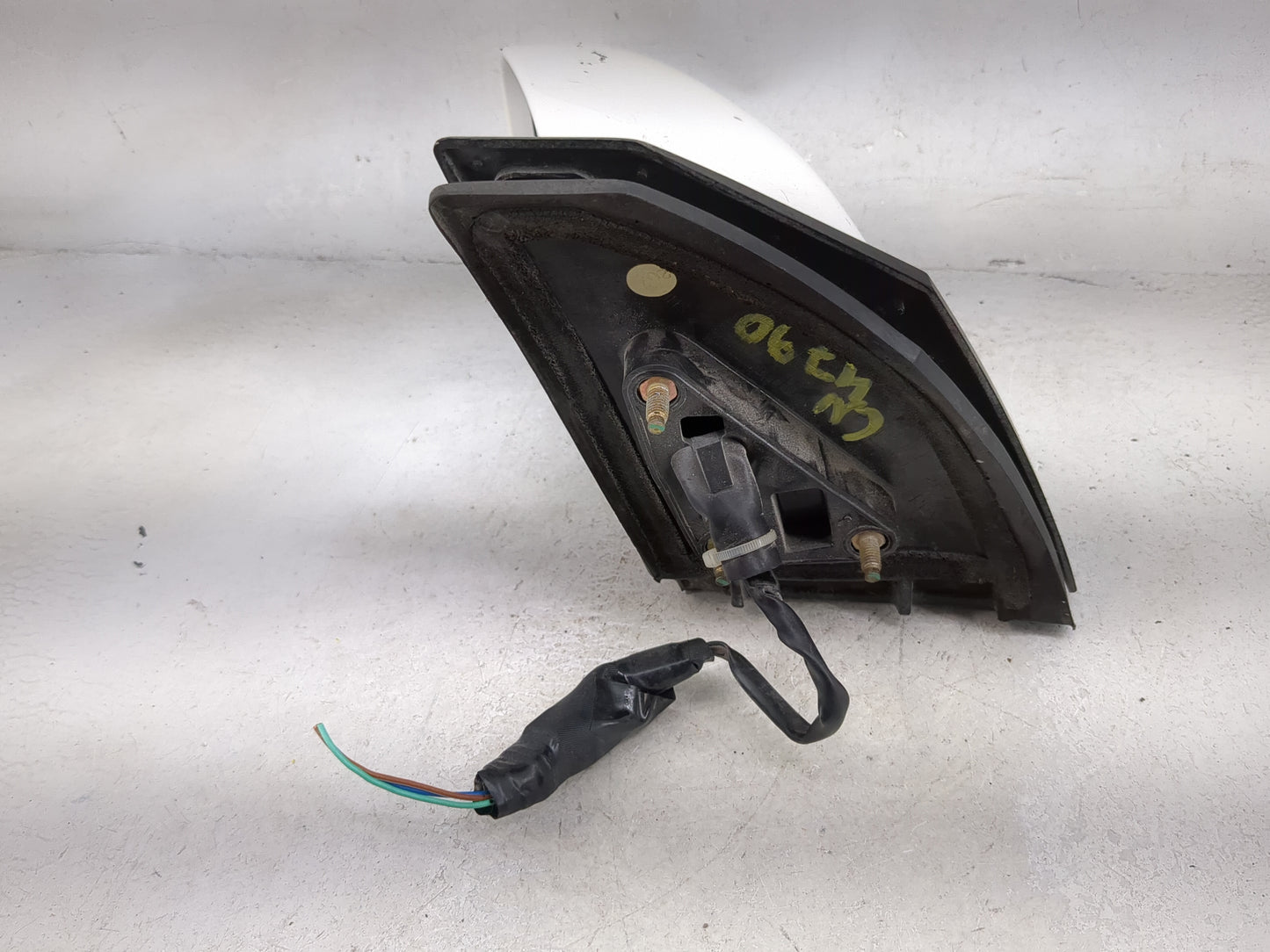 2003-2008 Toyota Corolla Driver Side View Mirror - Left Door Mirror OEM Used - Oemusedautoparts1.com