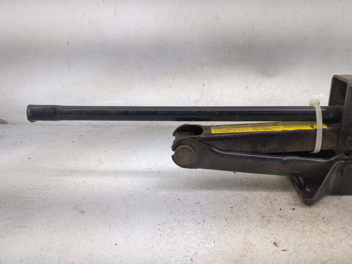 2003 Toyota Corolla Spare Scissor Car Jack - Oemusedautoparts1.com