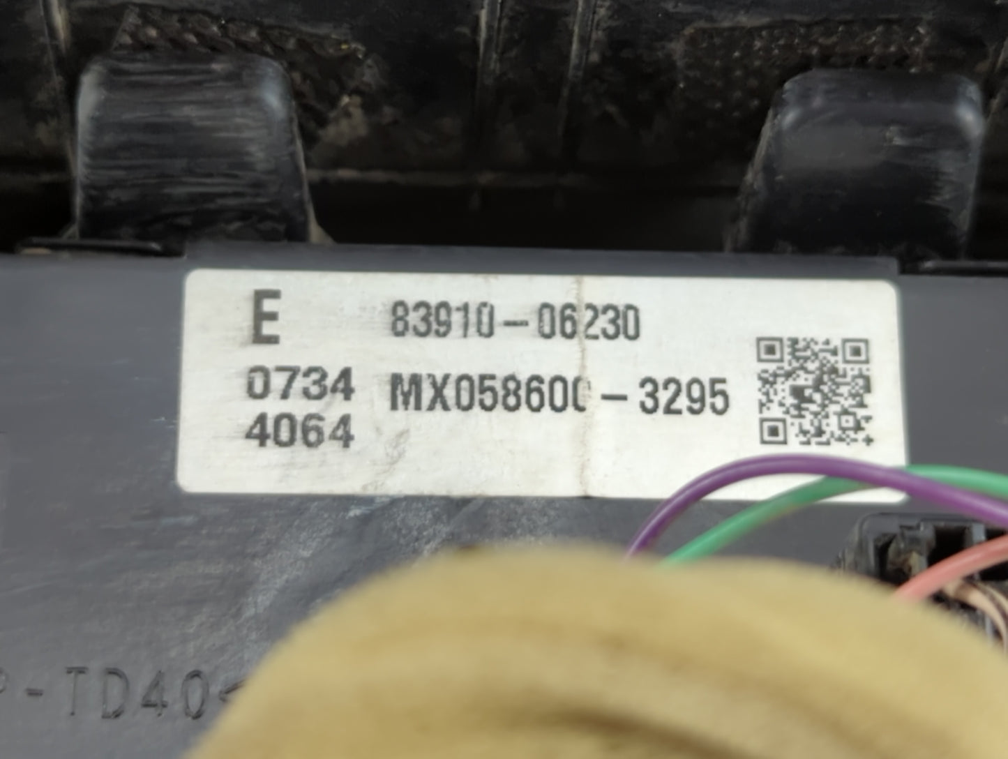 2003 Toyota Corolla Digitial Dash Clock P/N:83910-02070 Fits OEM Used Auto Parts - Oemusedautoparts1.com