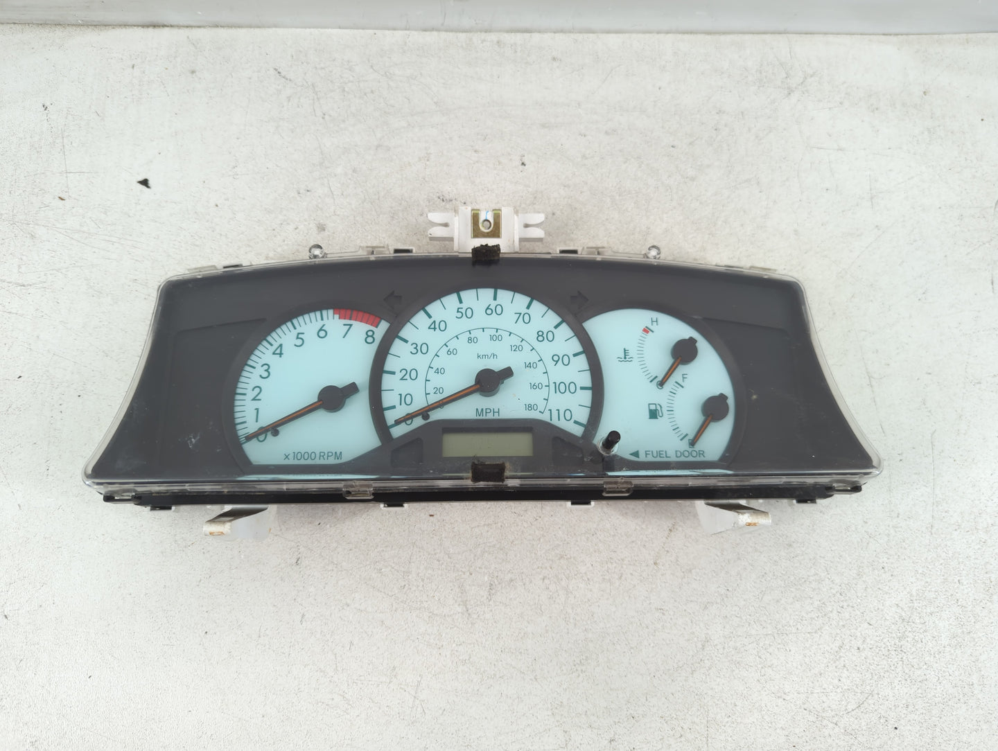 2003-2004 Toyota Corolla Instrument Cluster Speedometer Gauges P/N:TN157510-5132 83800-02690-00 Fits Fits 2003 2004 OEM Used