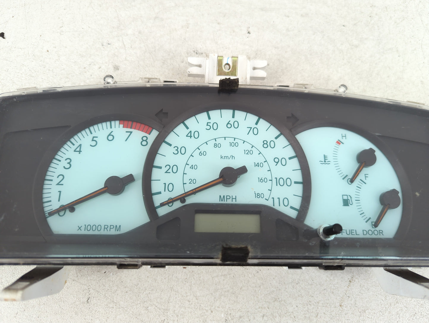 2003-2004 Toyota Corolla Instrument Cluster Speedometer Gauges P/N:TN157510-5132 83800-02690-00 Fits Fits 2003 2004 OEM Used