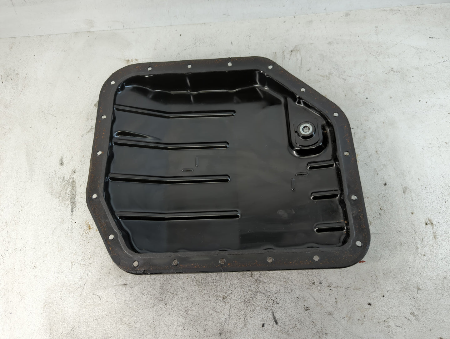 2000-2005 Toyota Echo Engine Oil Pan Fits OEM Used Auto Parts - Oemusedautoparts1.com
