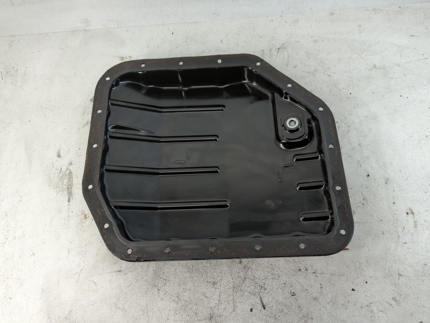 2000-2005 Toyota Echo Engine Oil Pan Fits OEM Used Auto Parts - Oemusedautoparts1.com