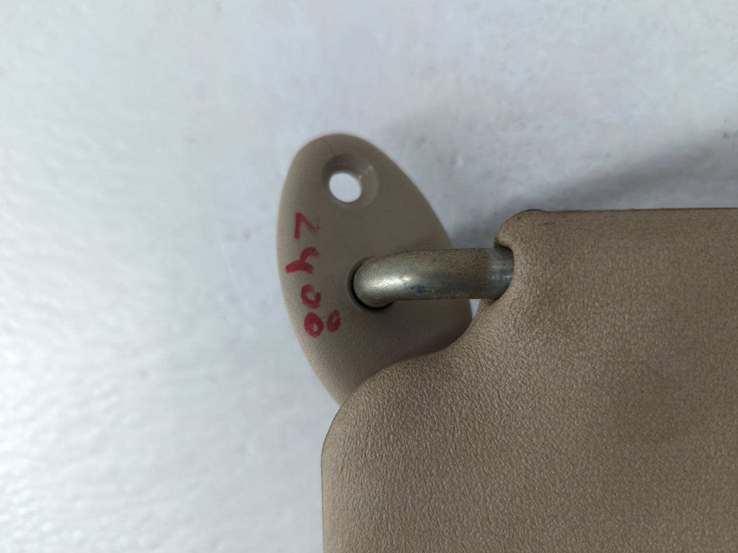 2000-2005 Toyota Echo Sun Visor Shade Replacement Passenger Right Mirror Fits Fits 2000 2001 2002 2003 2004 2005 OEM Used Au